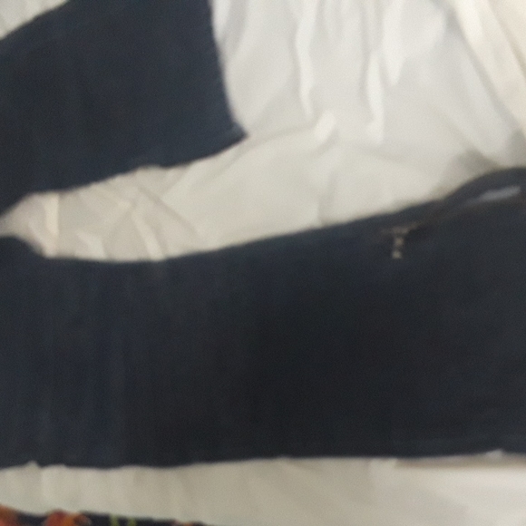 Pants - Picture 2 of 3